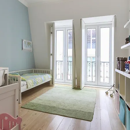 Apartment Liberdade Kids Friendly By Homing *